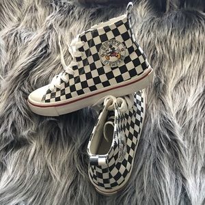 Mickey Mouse Stompers Forever 21 High Top